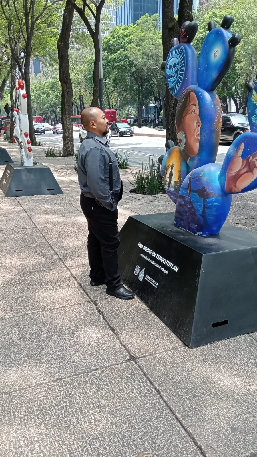 Public art on Reforma Avenue